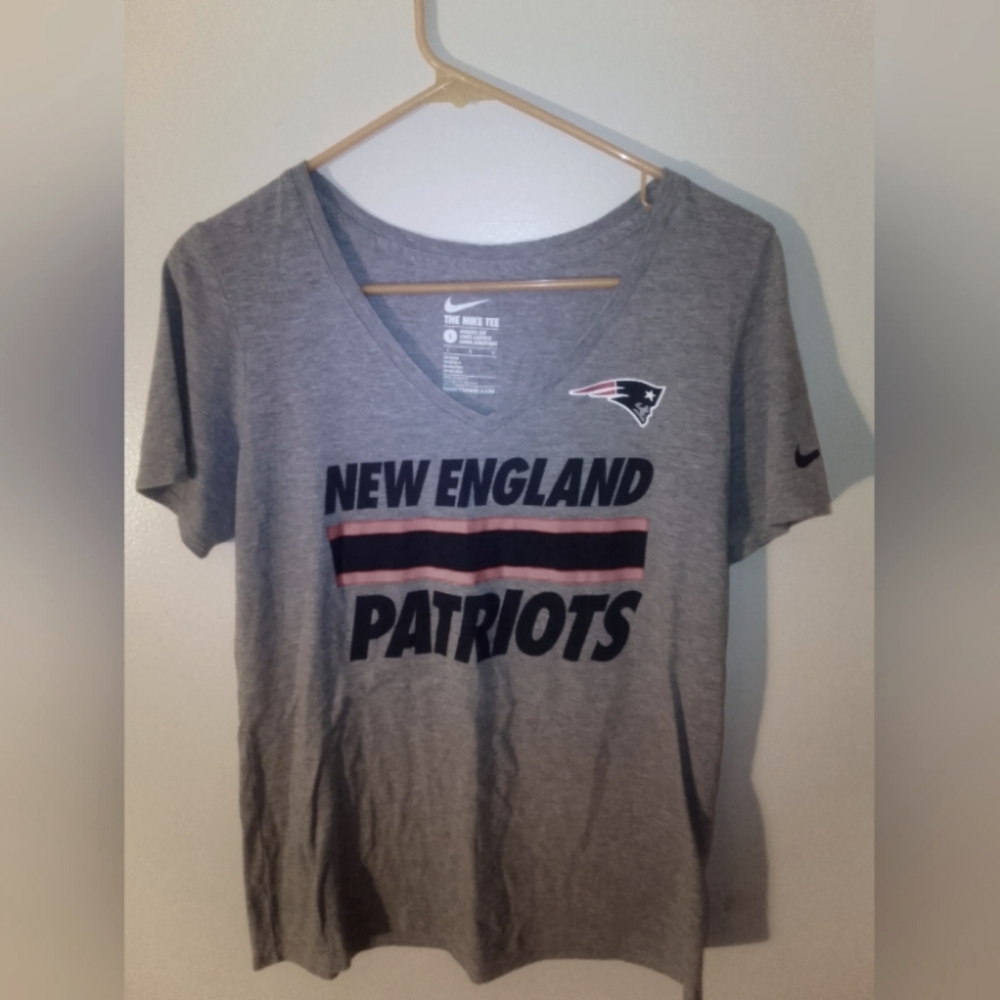 New England Patriots great for the female fan in the house